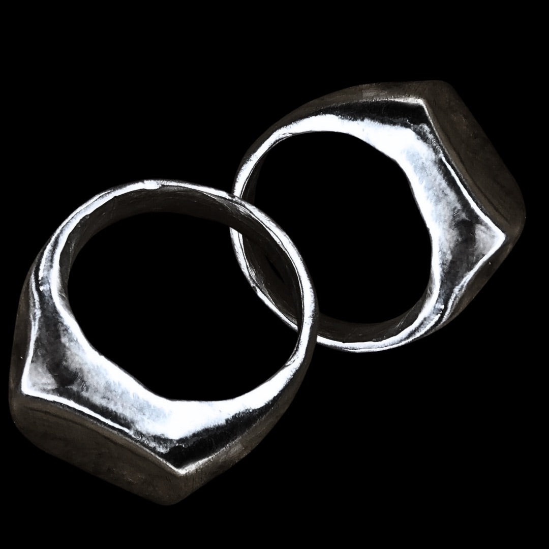 Esme Signet Ring